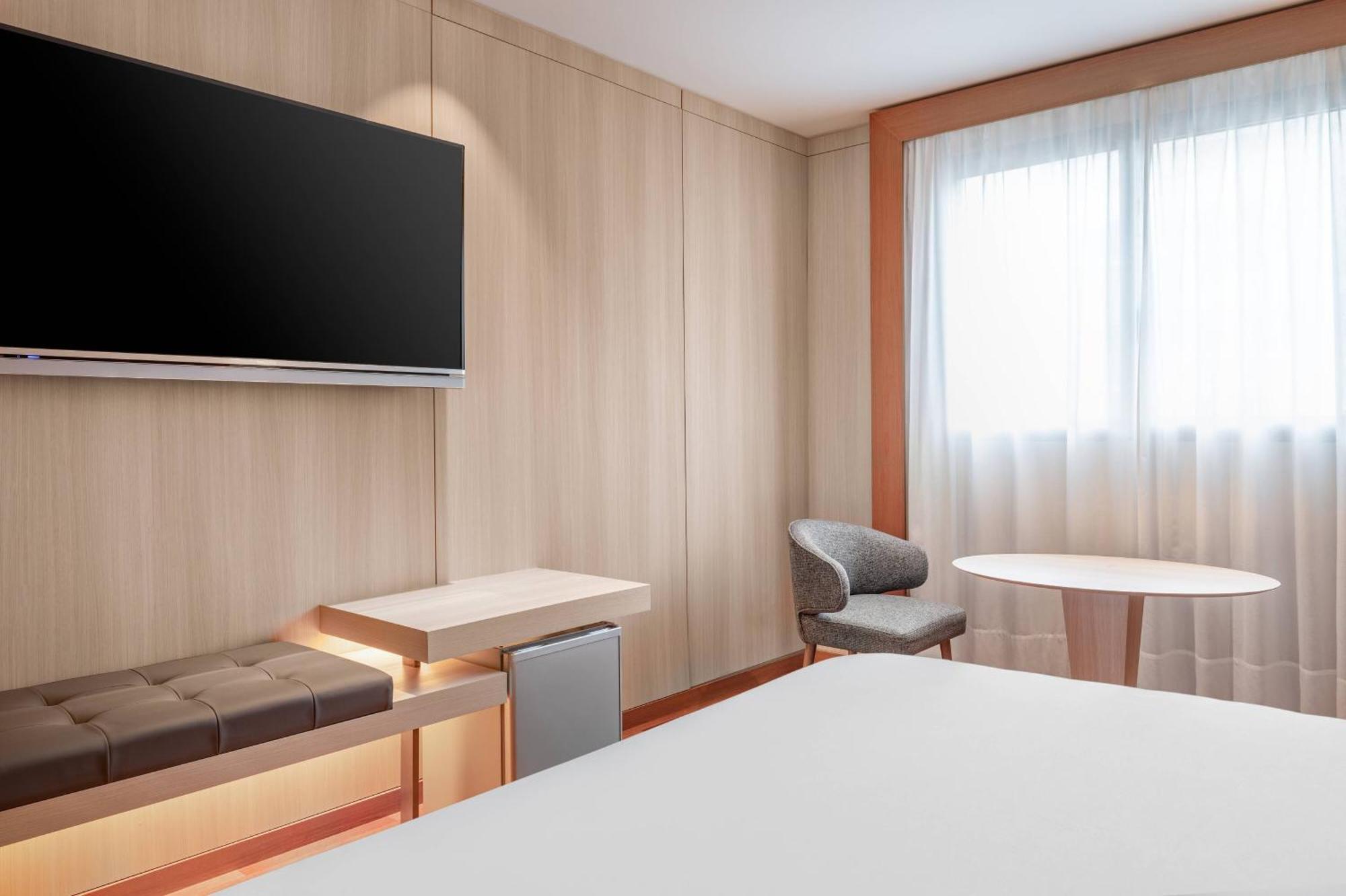 Ac Hotel Huelva By Marriott ภายนอก รูปภาพ