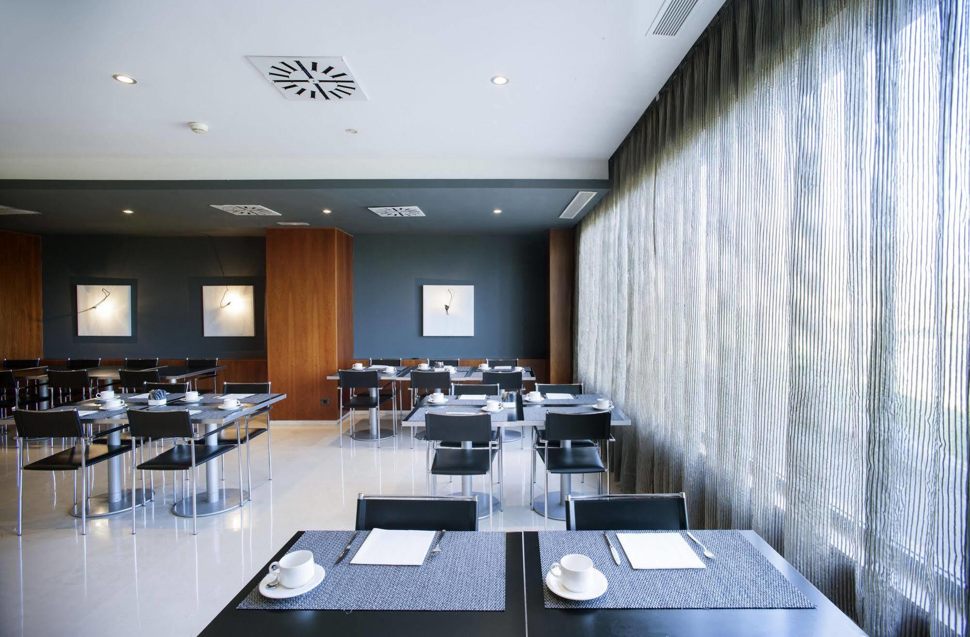 Ac Hotel Huelva By Marriott ภายนอก รูปภาพ