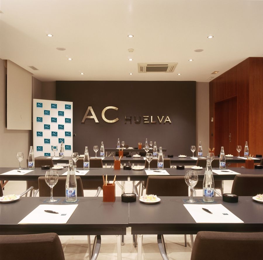 Ac Hotel Huelva By Marriott ภายนอก รูปภาพ